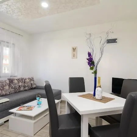 Apartmán In Okrug Gornji With Sea View, Balcony, Air Conditioning, Wifi 5134-6 *