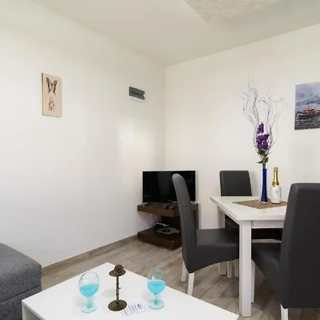 In Okrug Gornji With Sea View, Balcony, Air Conditioning, Wifi 5134-6 Apartmán *